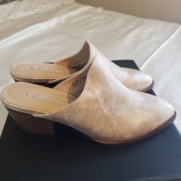 Tan clogs nordstrom size seven - Picture 1 of 5